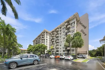 777 S Federal Highway RP PH 15, Pompano Beach – sold