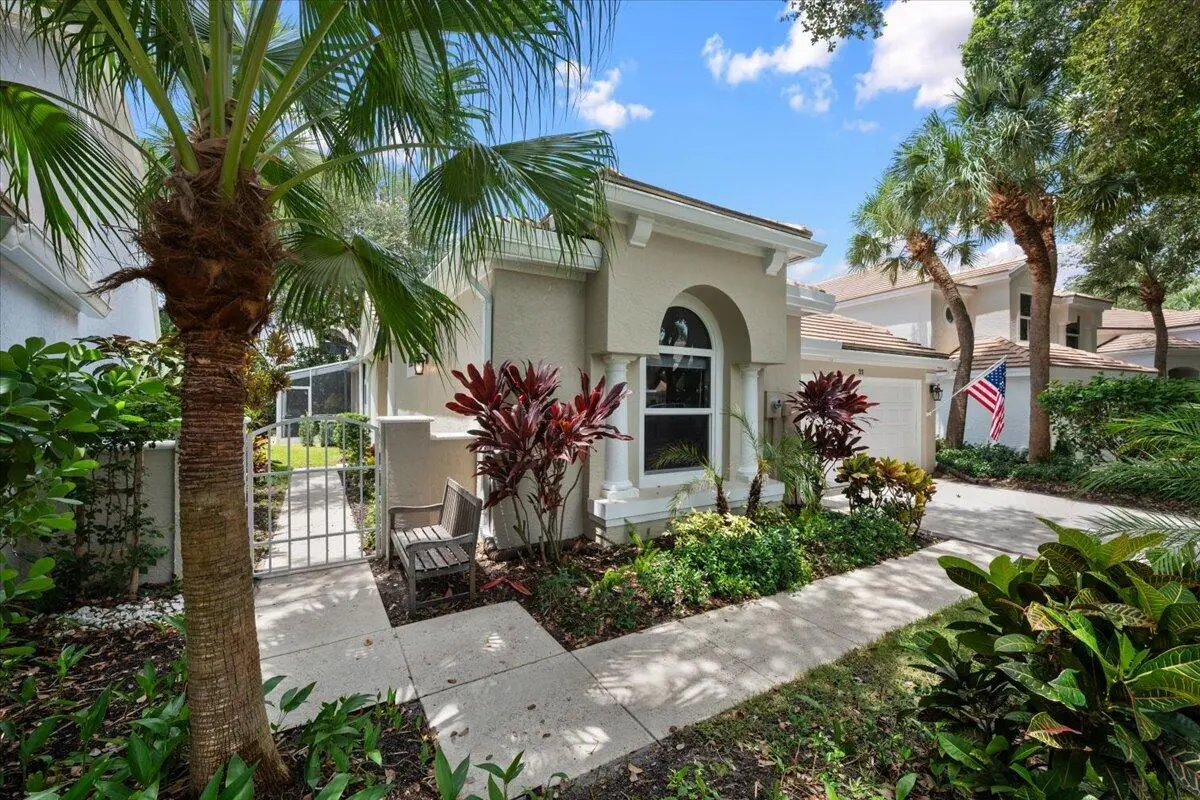 Front of Home at 21 Grand Bay Circle, Juno Beach