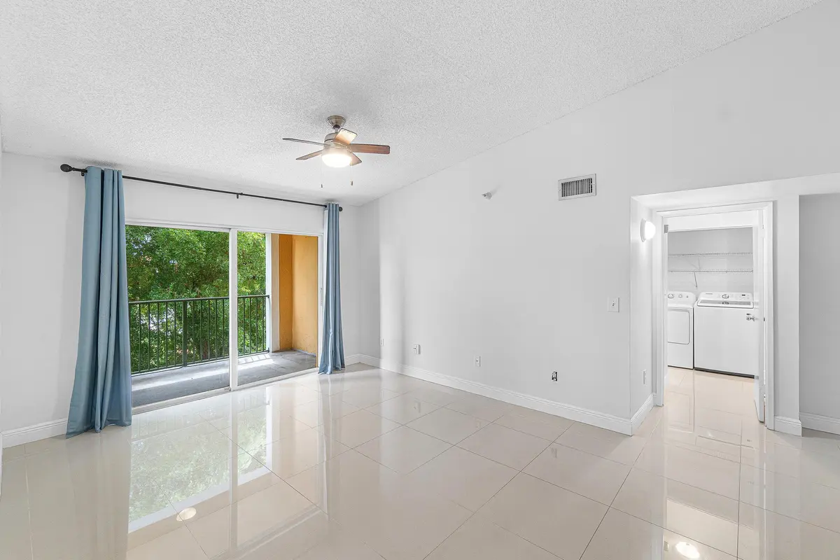 131 Yacht Club Way 307, Hypoluxo, FL – photo 6