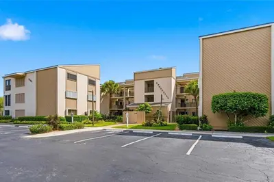 6165 S MIRROR LAKE Drive 106, Sebastian – Condominium for sale