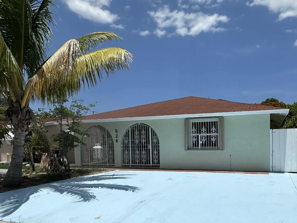 Front Exposure for 926 at 926 N C Street, Lake Worth Beach