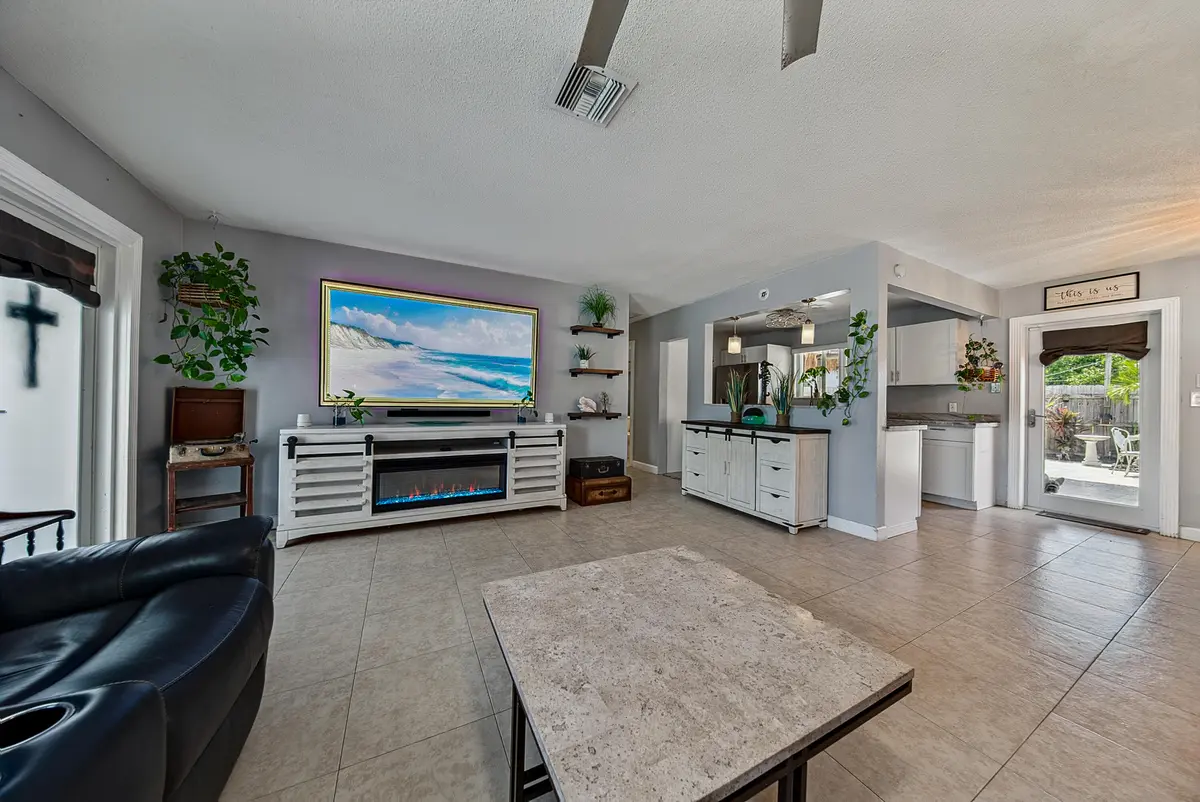 daigle-25 at 1419 SE 1ST Way, Deerfield Beach