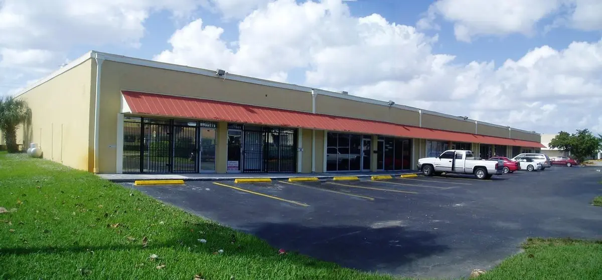 Photo 4 at 1601 NW 38TH Avenue, Lauderhill