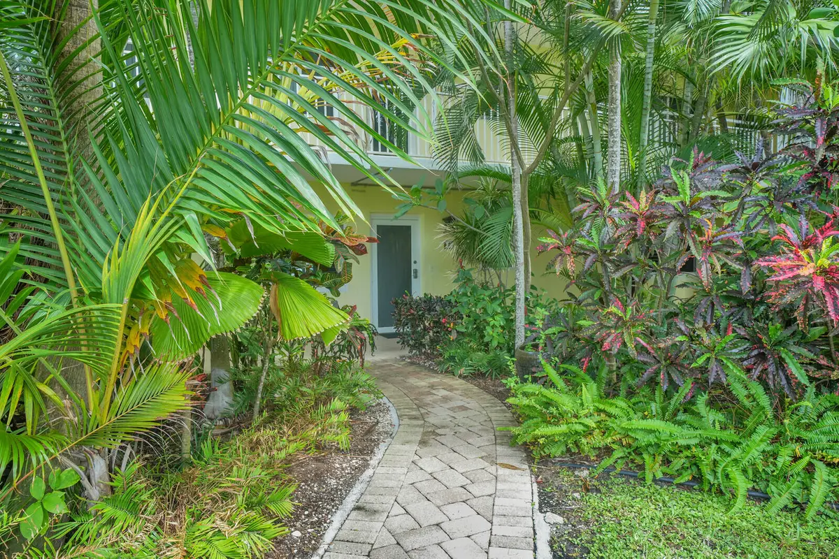 Walkway to unit at 6520 N Ocean Boulevard 6, Ocean Ridge