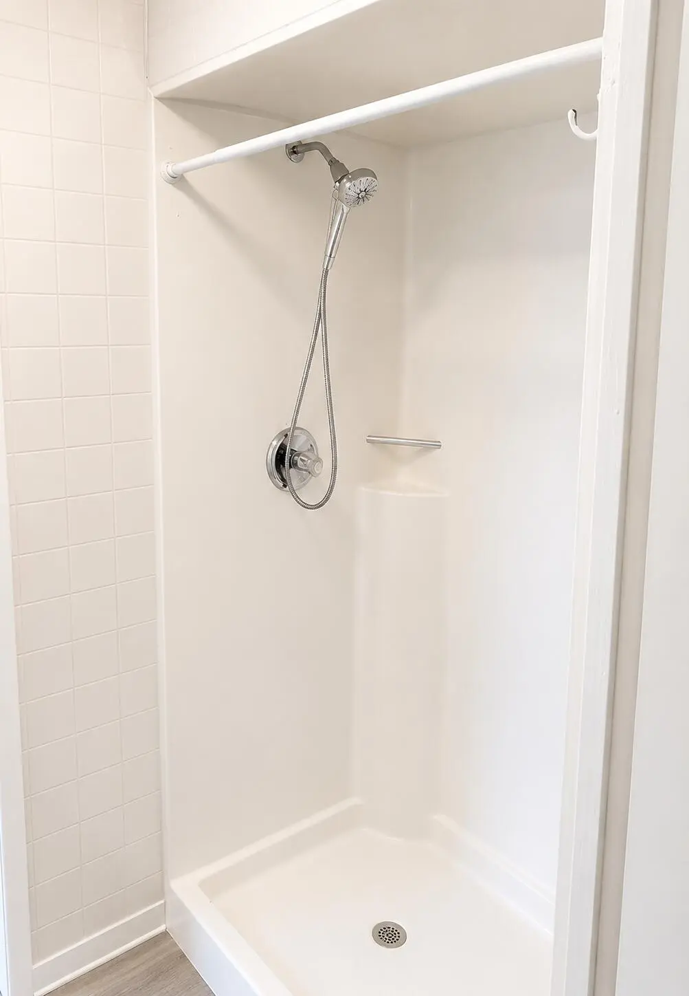 shower at 3801 N Andrews Avenue 6, Oakland Park