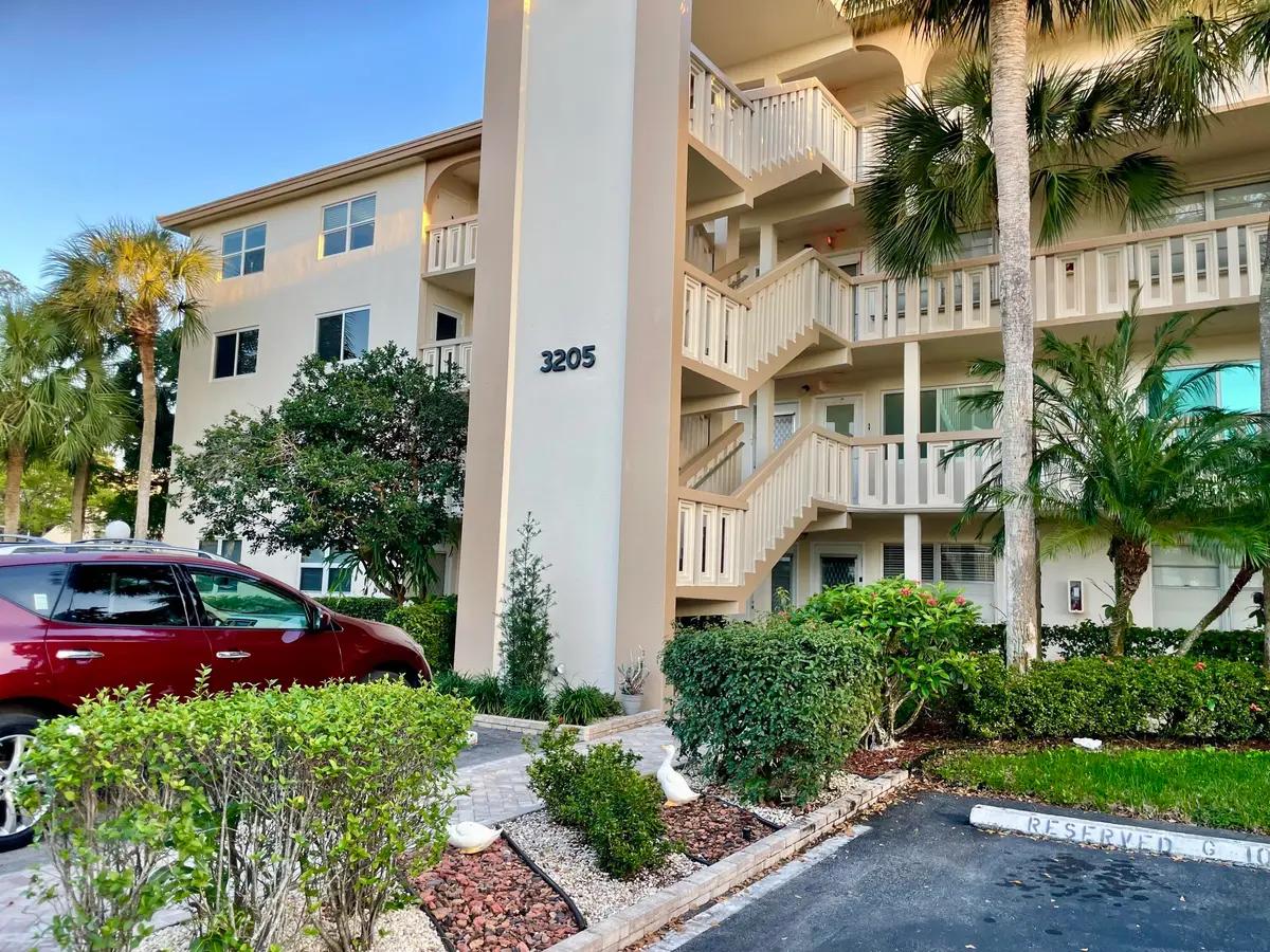 front at 3205 Portofino Point B4, Coconut Creek