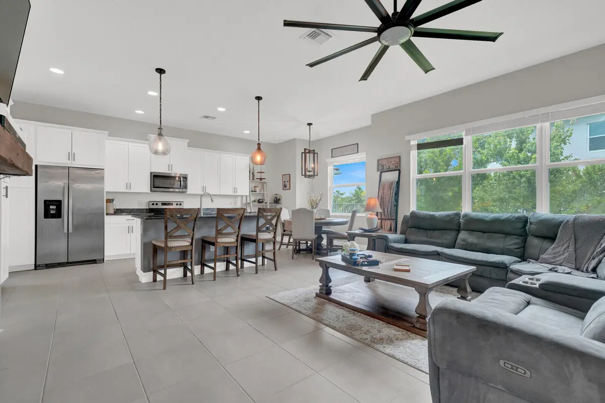 Living Room at 15517 ORCHARD Drive, Westlake