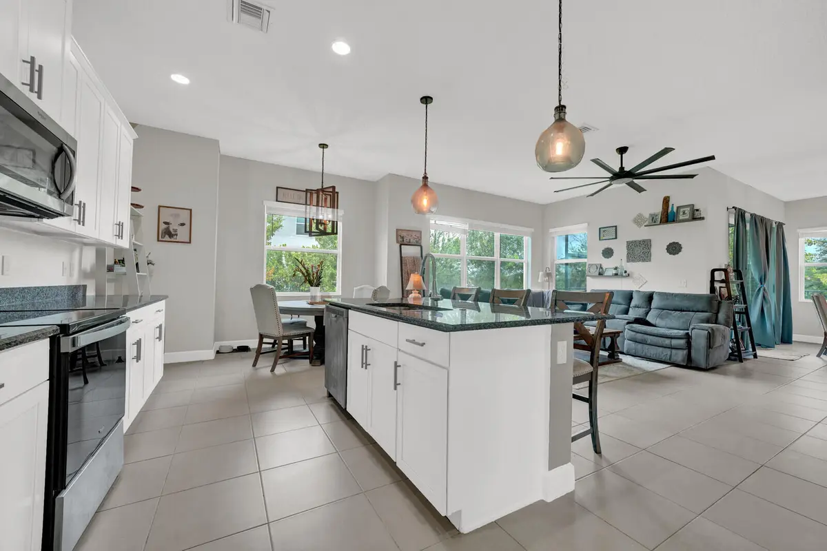 Kitchen at 15517 ORCHARD Drive, Westlake