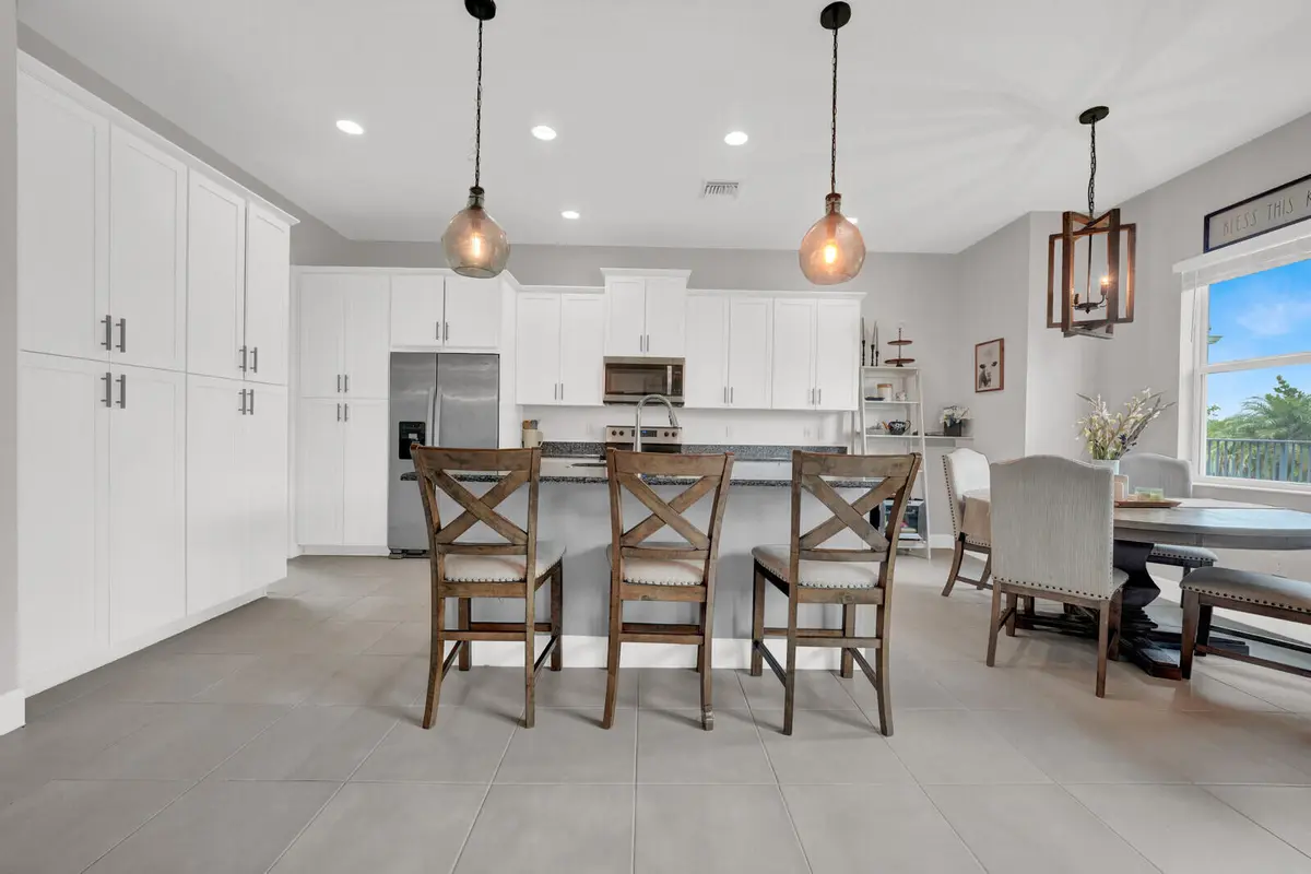 Kitchen at 15517 ORCHARD Drive, Westlake