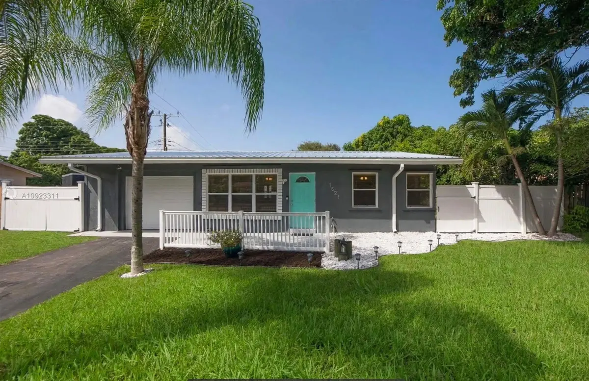 New front at 1521 NE 32ND Court, Pompano Beach