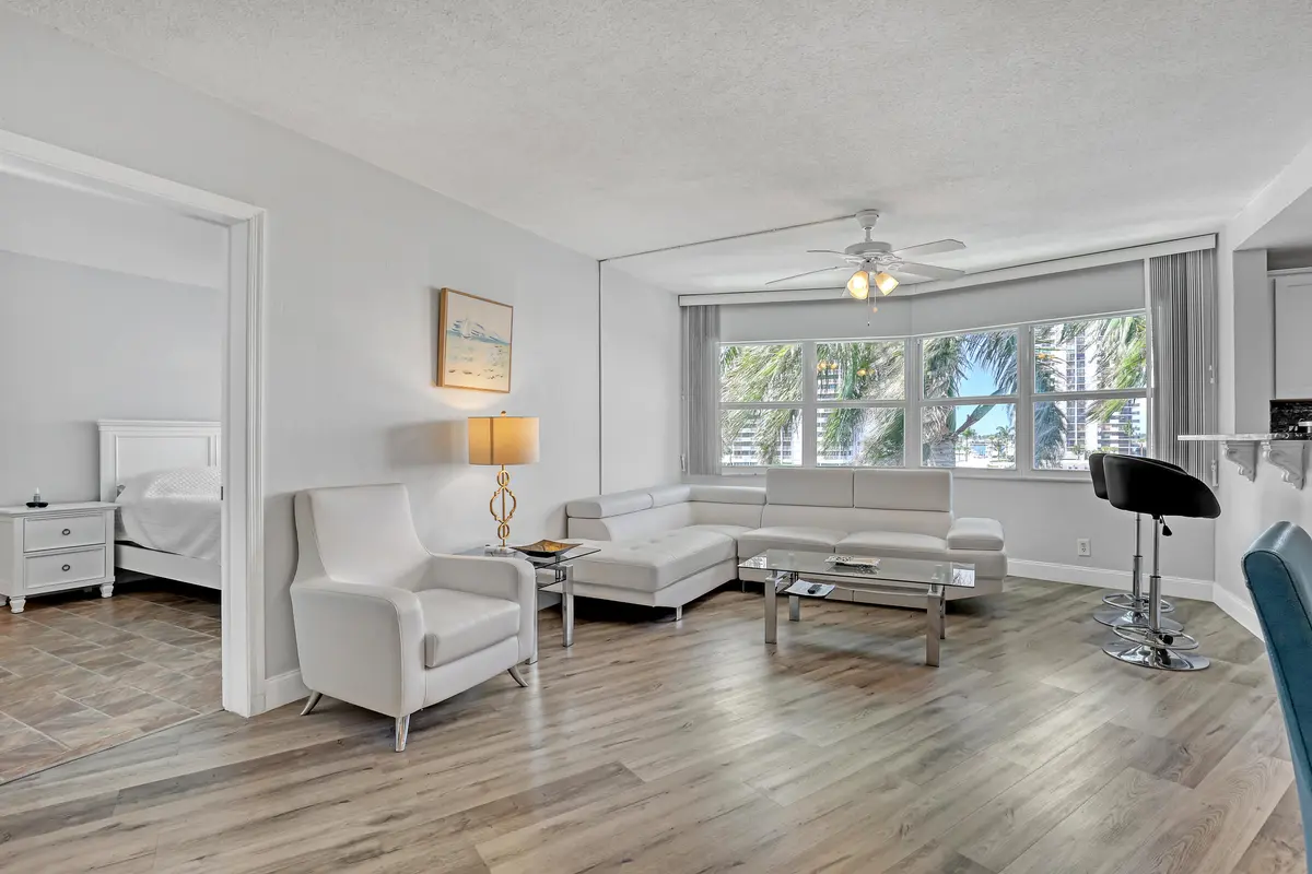 Living Area at 28 Yacht Club Drive 409, North Palm Beach