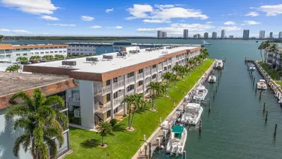 110 SHORE Court 315, North Palm Beach – Condominium for sale
