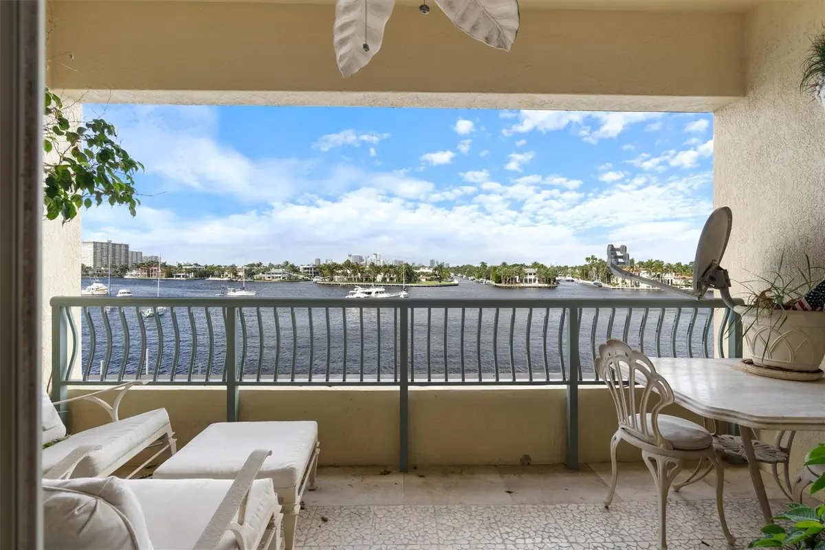 Photo 5 at 209 N BIRCH Road 401, Fort Lauderdale