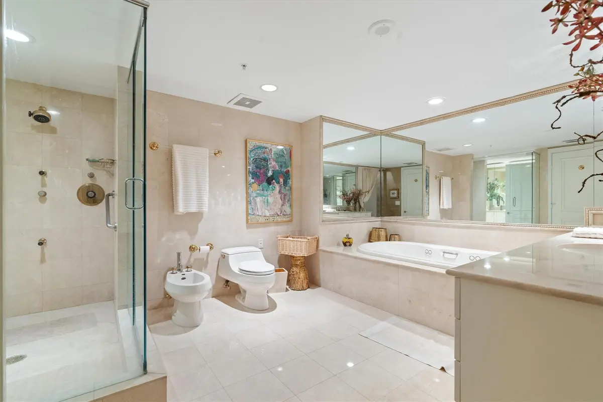 Photo 7 at 209 N BIRCH Road 401, Fort Lauderdale