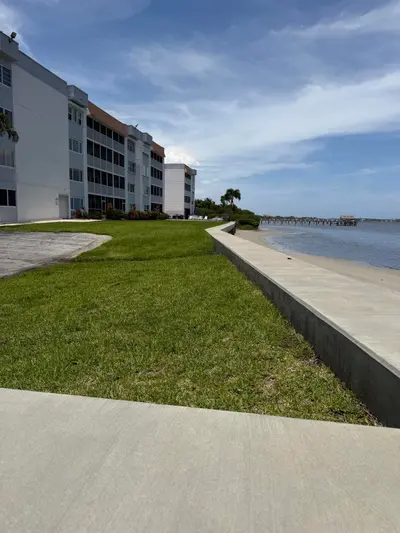 1516 S LAKESIDE Drive 107, Lake Worth Beach – Condominium for rent