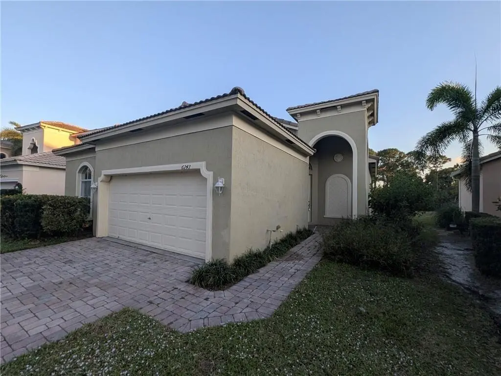 2a at 6243 ARLINGTON Way, Fort Pierce
