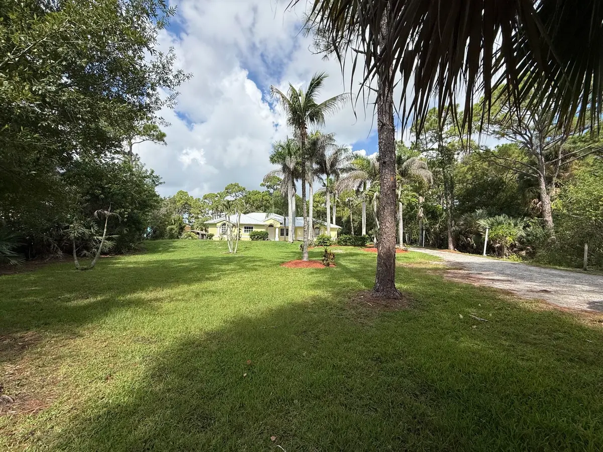 IMG_3679 at 5707 Silver Oak Drive, Fort Pierce