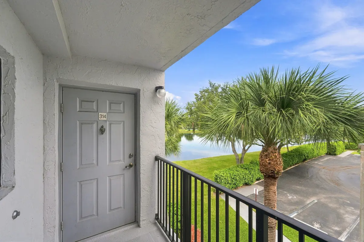 04_entry at 15355 LAKES OF DELRAY Boulevard 314, Delray Beach