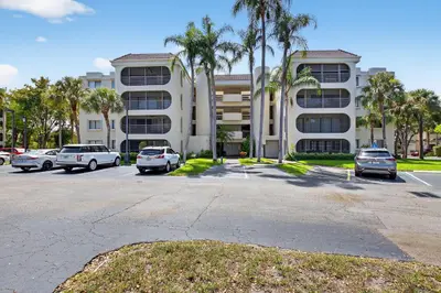 6342 LONGBOAT Lane 201, Boca Raton – Condominium for sale