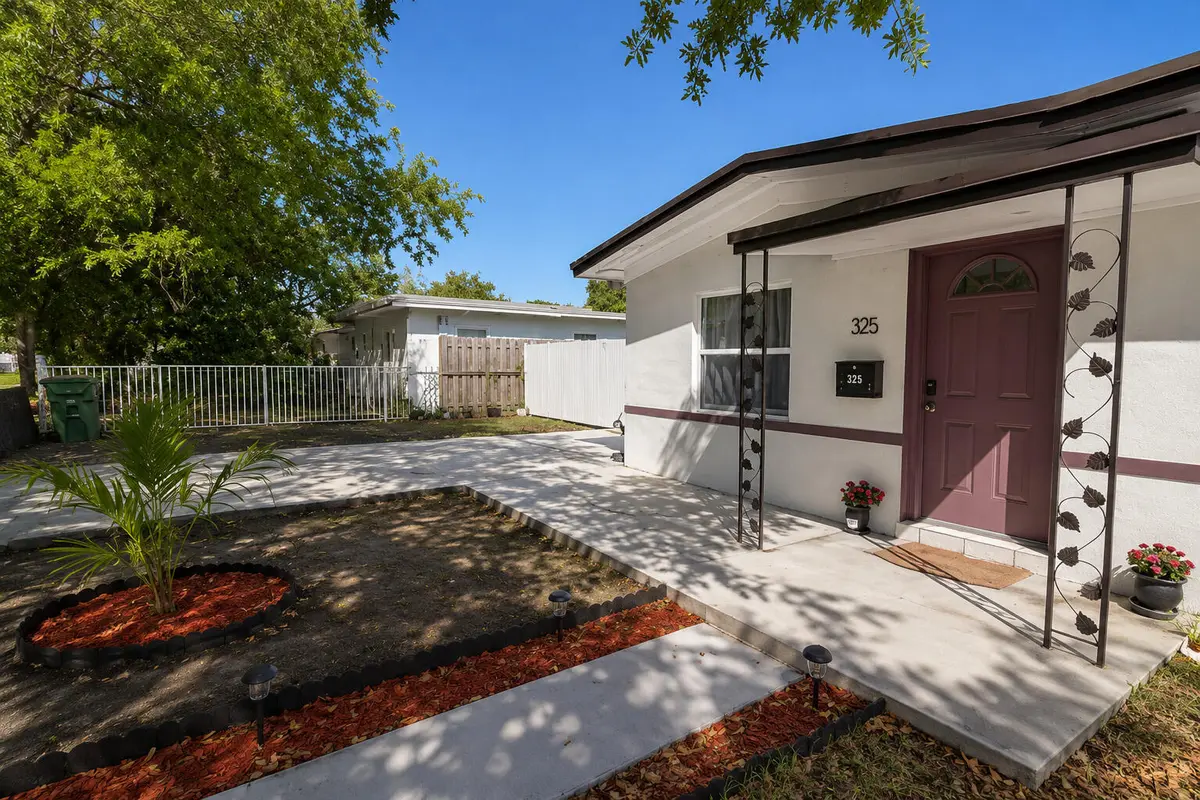 Entrance at 325 NW 135TH Street, North Miami