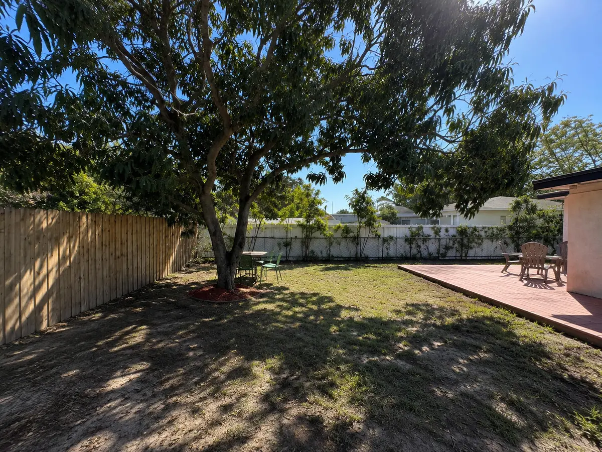 Yard at 325 NW 135TH Street, North Miami