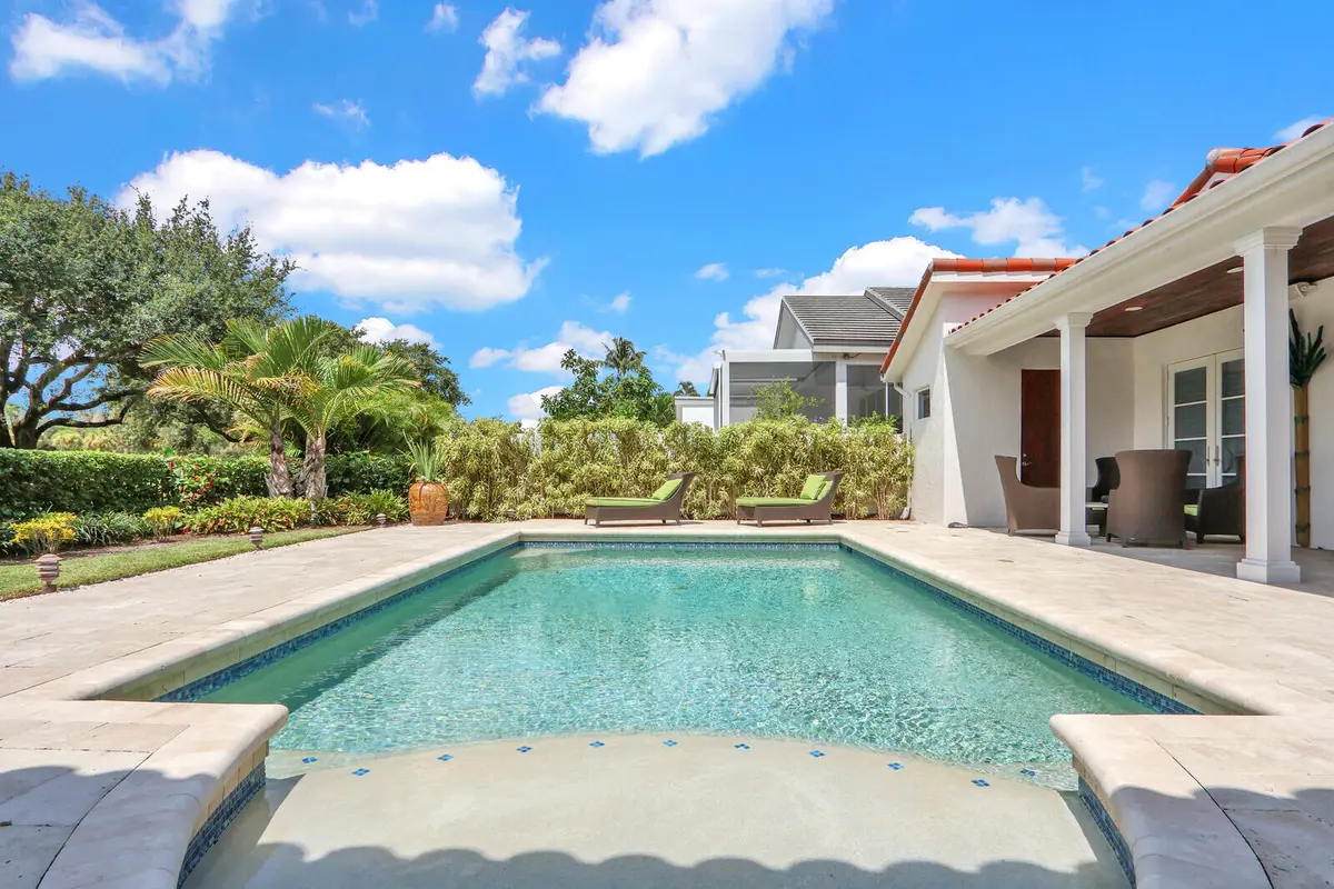 37_Image_39_mls at 13620 Verde Drive, Palm Beach Gardens