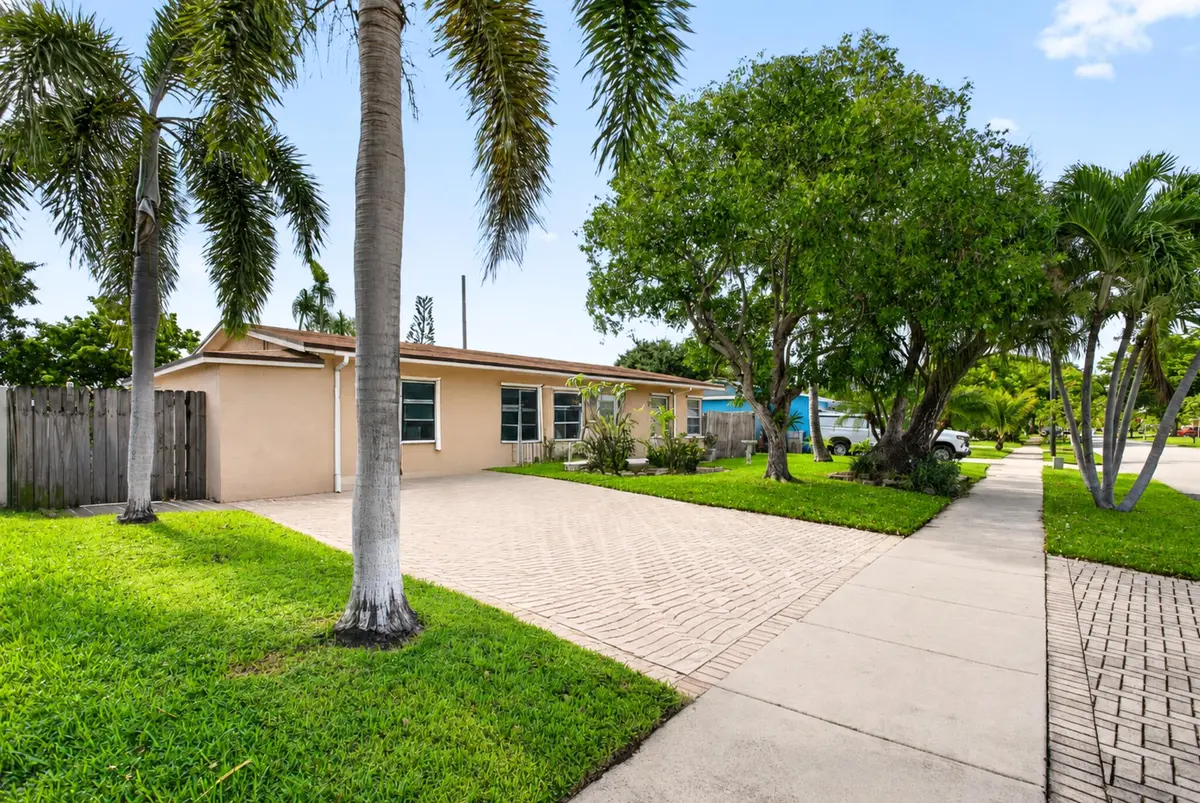2750 NE 9TH Terrace, Pompano Beach, FL – photo 2