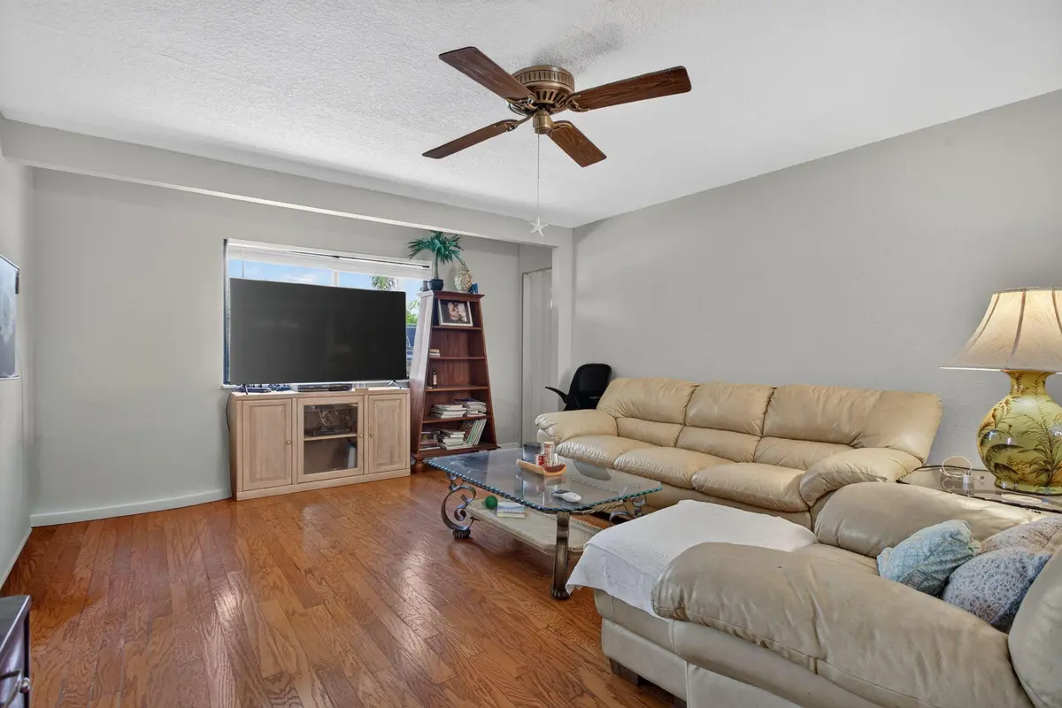 2750 NE 9TH Terrace, Pompano Beach, FL – photo 5