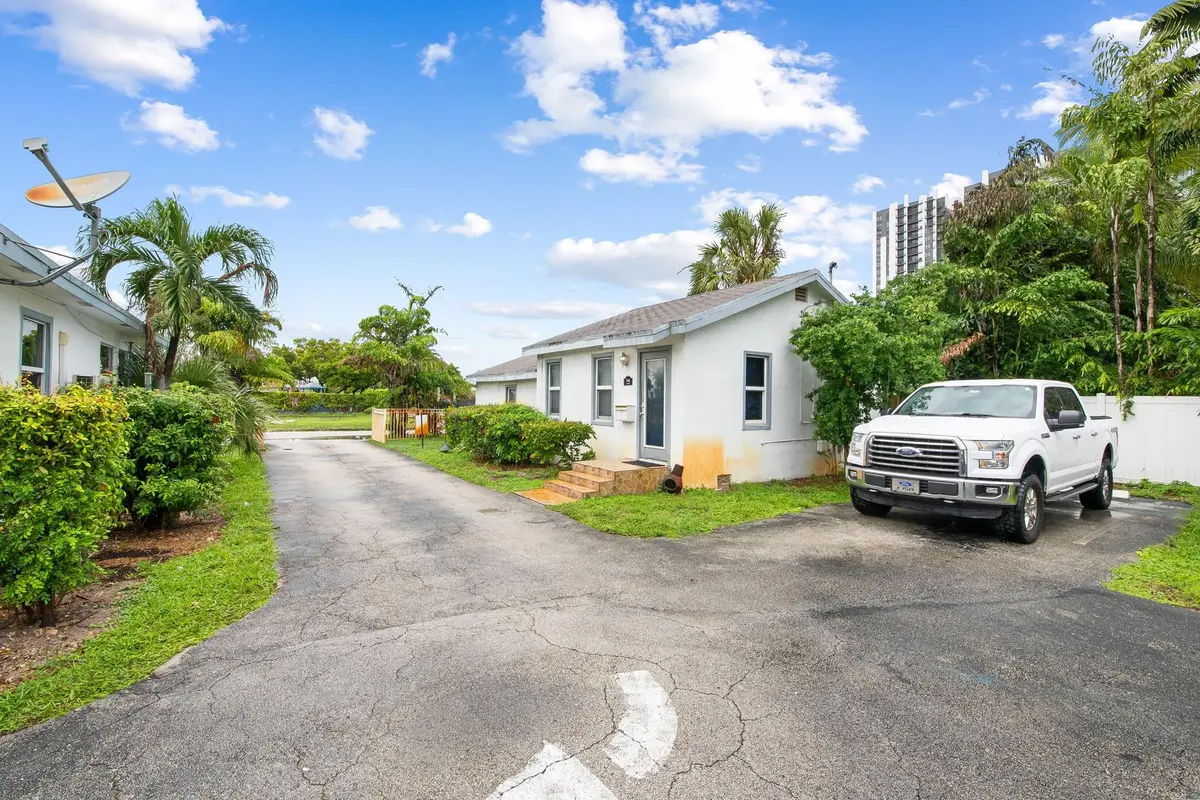Photo 6 at 746 NE 3rd Avenue, Fort Lauderdale