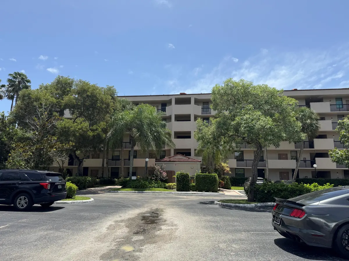 carambola soussou at 2766 S CARAMBOLA Circle 406, Coconut Creek