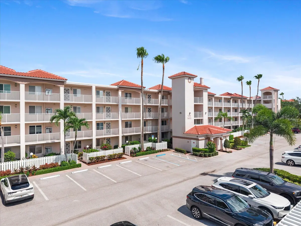 01-1 at 14111 Royal Vista Drive 405, Delray Beach