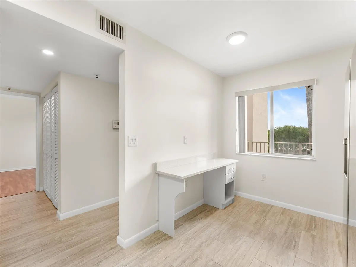 13-13 at 14111 Royal Vista Drive 405, Delray Beach
