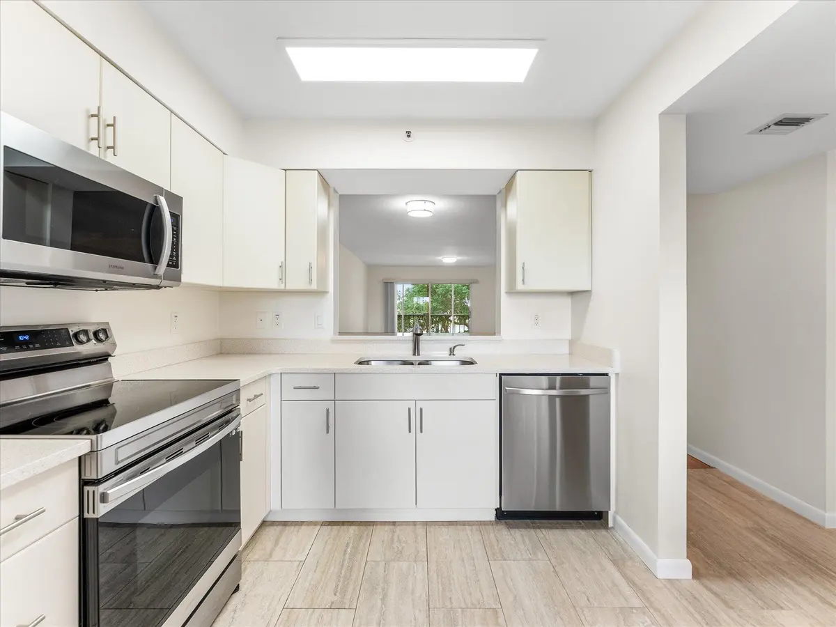 14-14 at 14111 Royal Vista Drive 405, Delray Beach