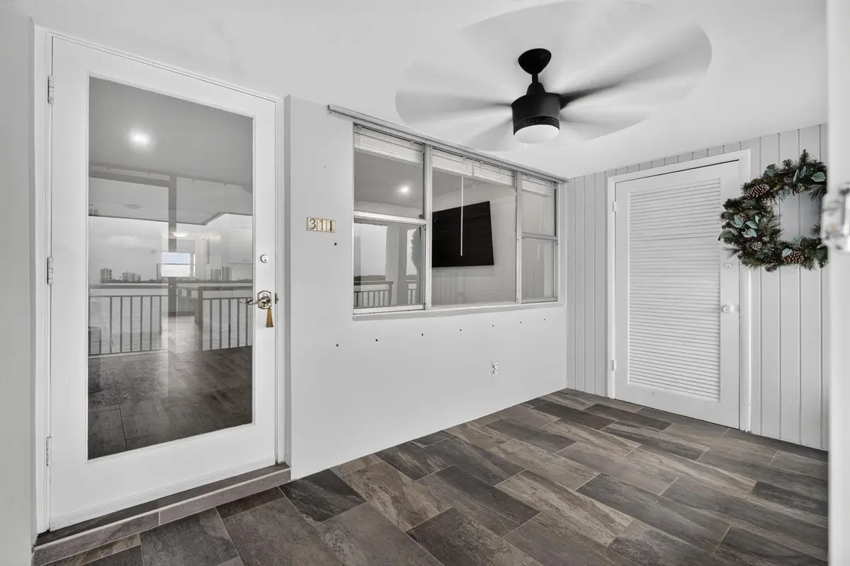 4-web-or-mls-_MLP7931 at 100 SHORE Court 311, North Palm Beach