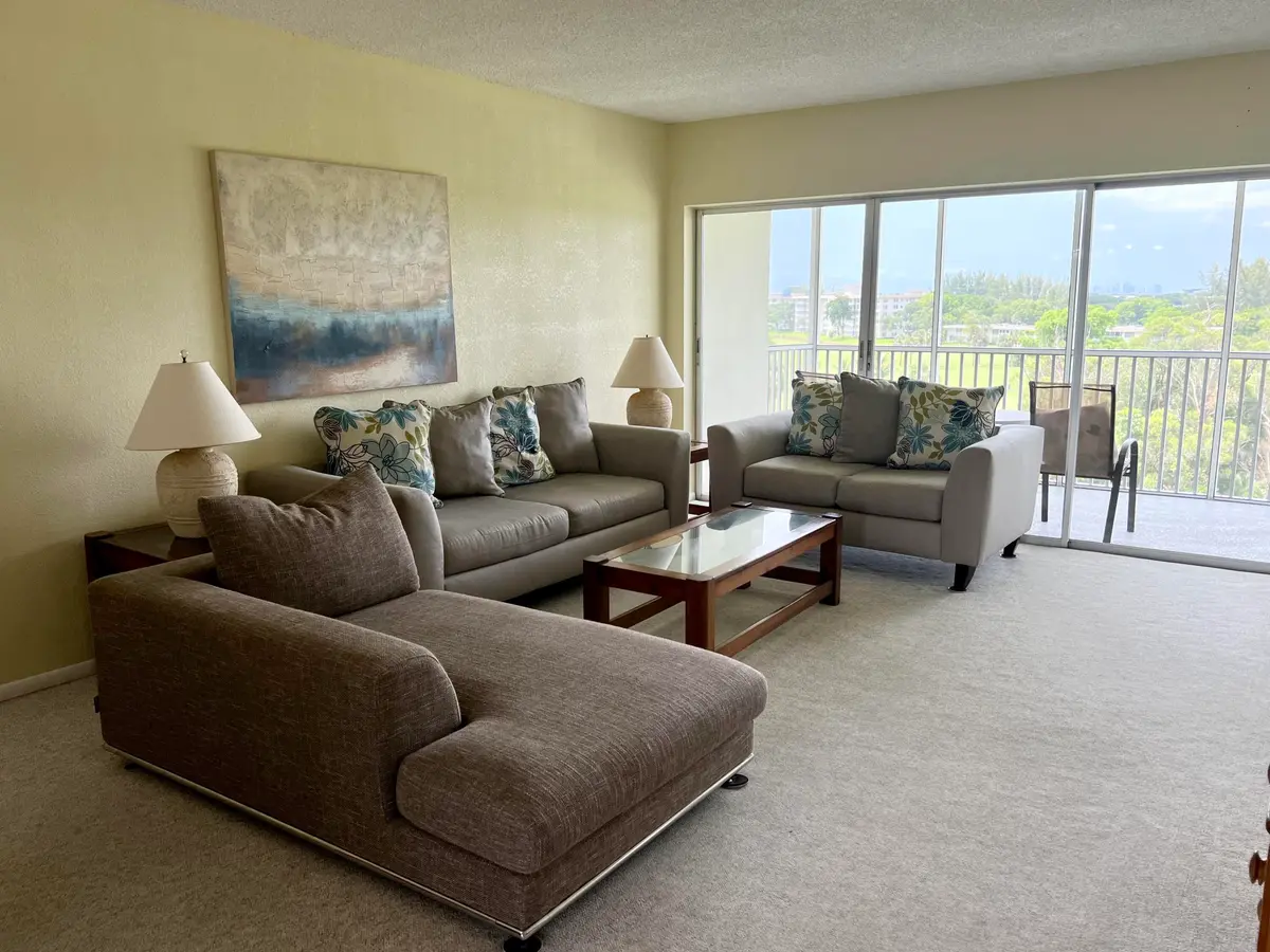 IMG_0740 at 3000 N PALM AIRE Drive 603, Pompano Beach