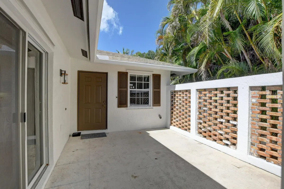 6TH at 2177 SE 1st Street A, Boynton Beach