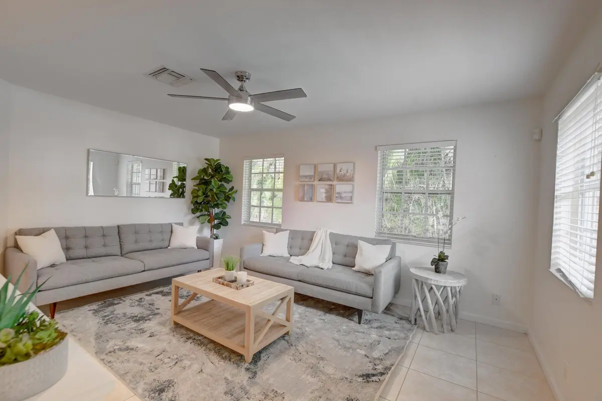 8TH at 2177 SE 1st Street A, Boynton Beach