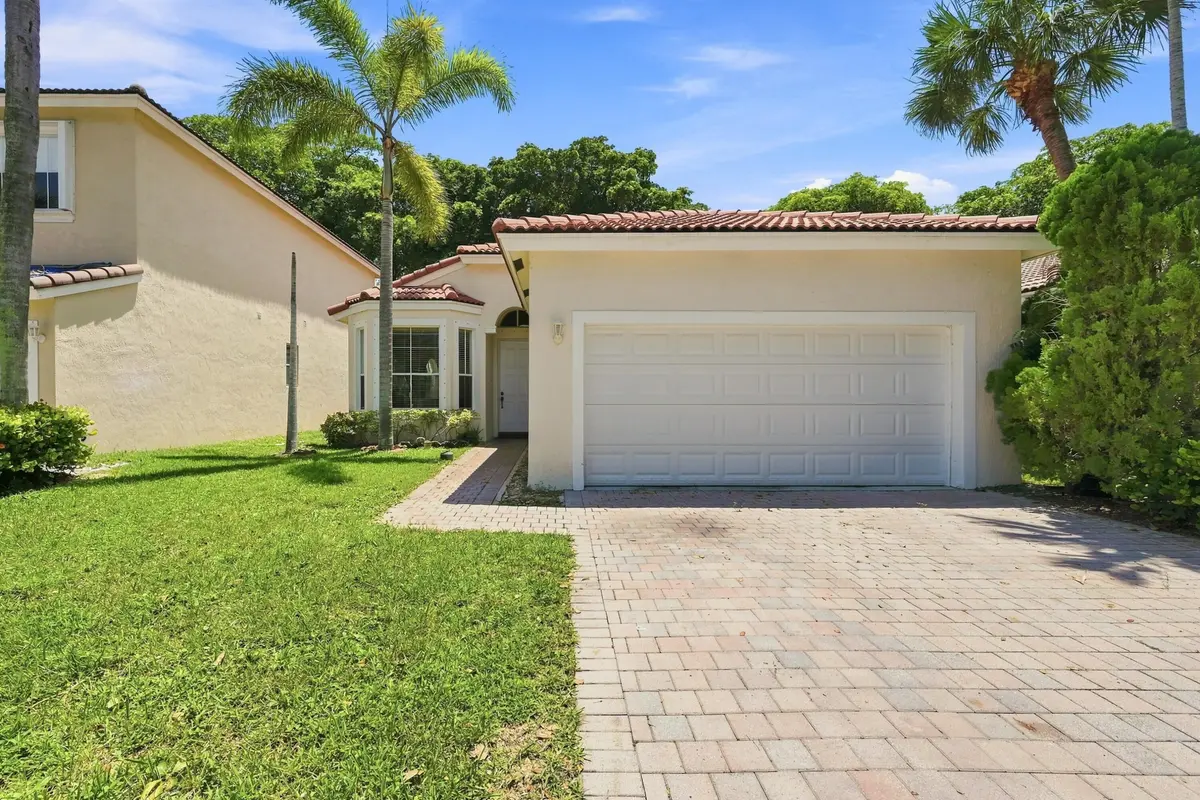 04_detached garage at 7778 NW 17th Place, Pembroke Pines