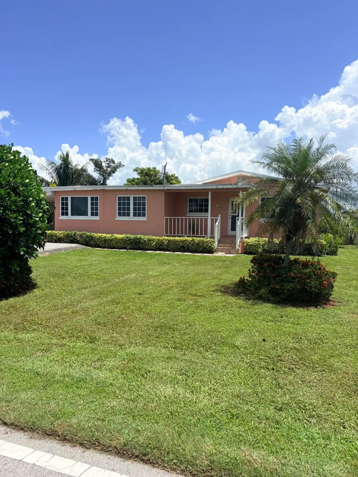 front at 1117 NE 23RD Street, Belle Glade