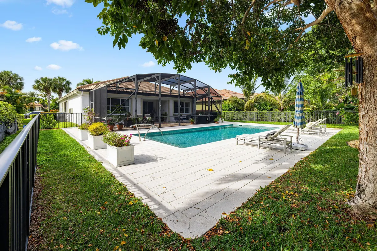 70__9362_Isles_Cay_dr_photo_by_SupremeSc at 9362 Isles Cay Drive, Delray Beach