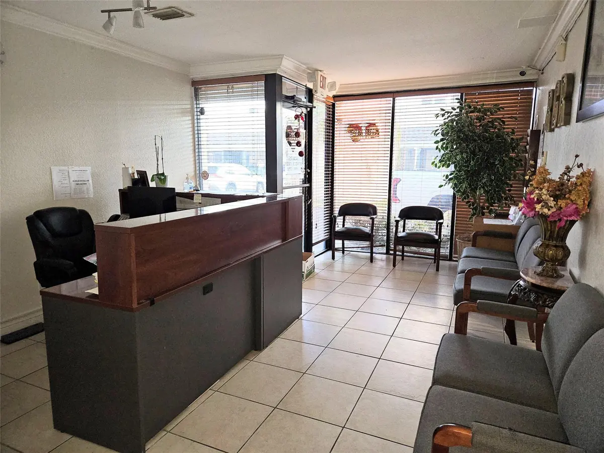 Photo 2 at 6187 NW 167th Street, Miami Lakes
