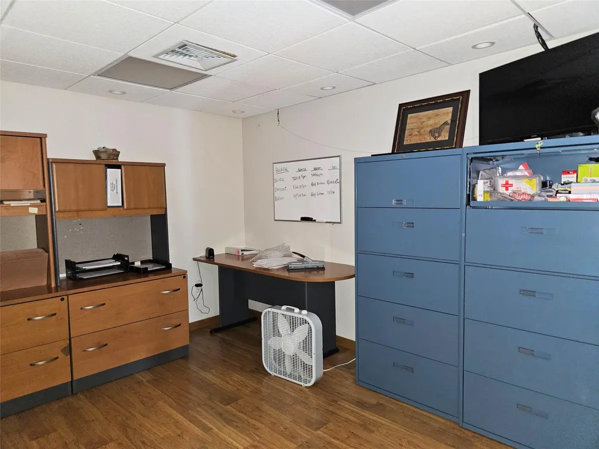 Photo 7 at 6187 NW 167th Street, Miami Lakes