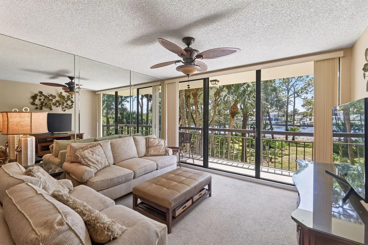 2101MarinaIsleWay#202(14) at 2101 Marina Isle Way 202, Jupiter