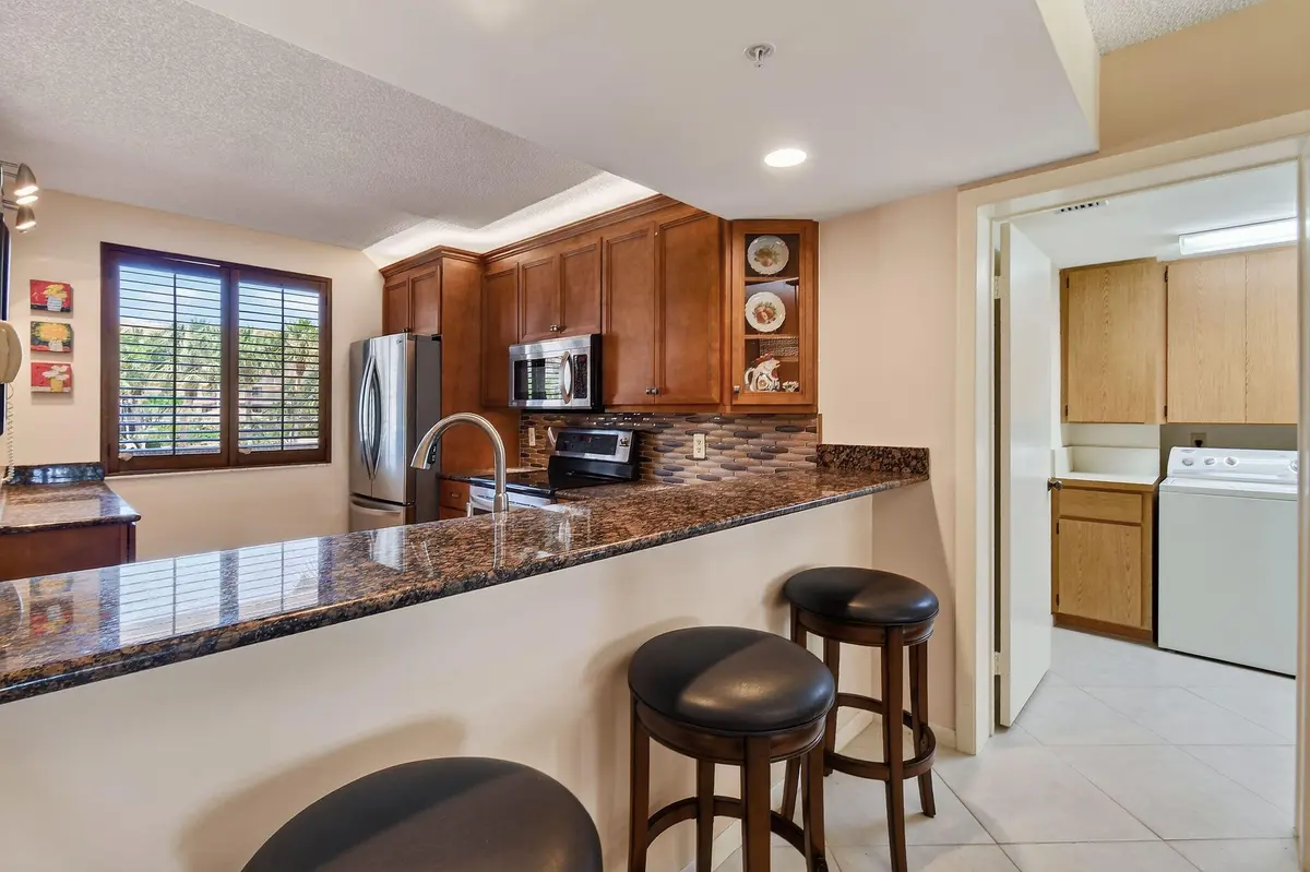2101MarinaIsleWay#202(18) at 2101 Marina Isle Way 202, Jupiter