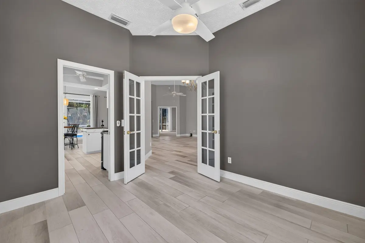 15-web-or-mls-3A5A7117 at 974 SE SAINT LUCIE Boulevard, Stuart