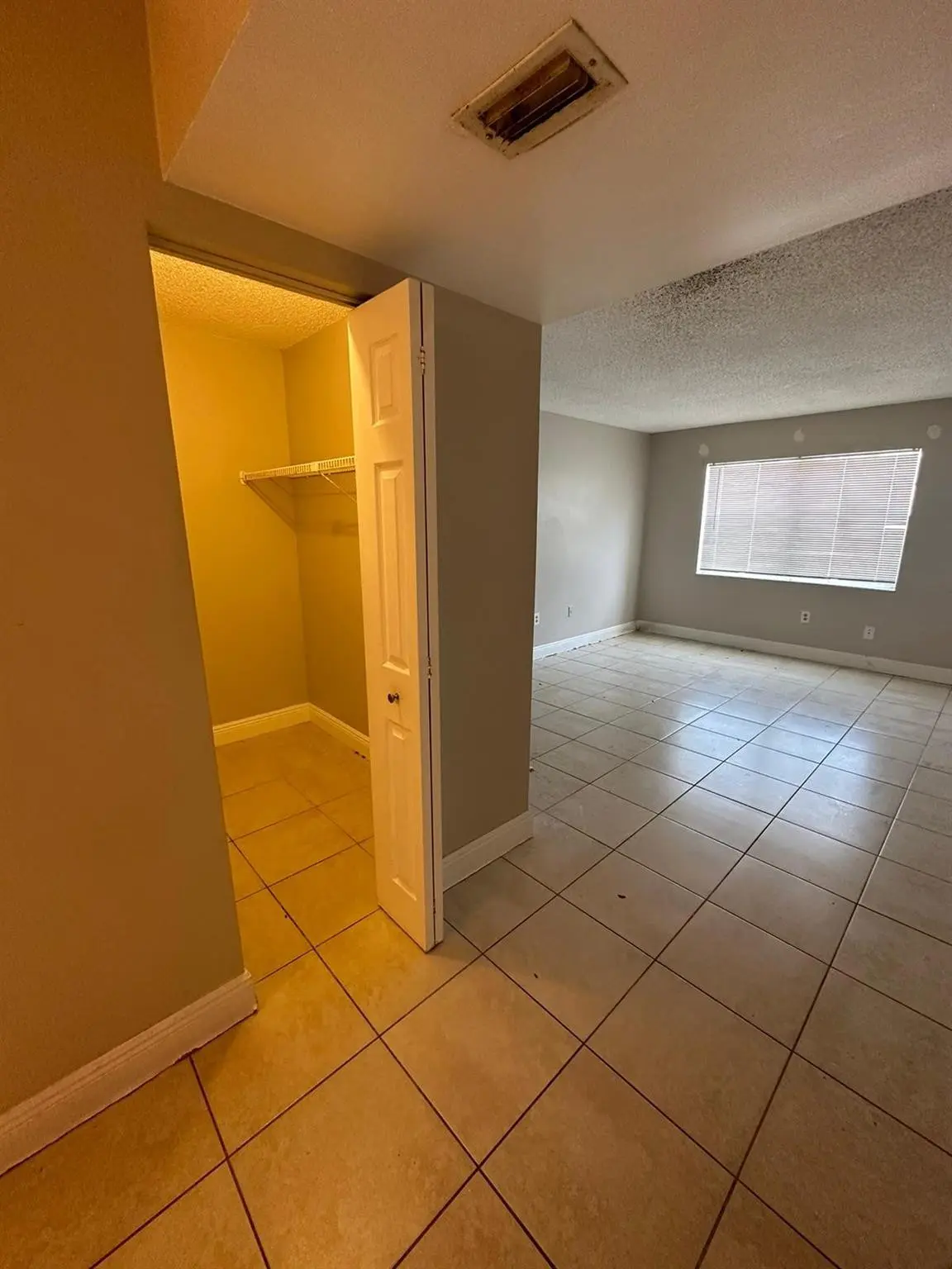 Photo 5 at 4324 NW 9TH Avenue 6-2D, Deerfield Beach