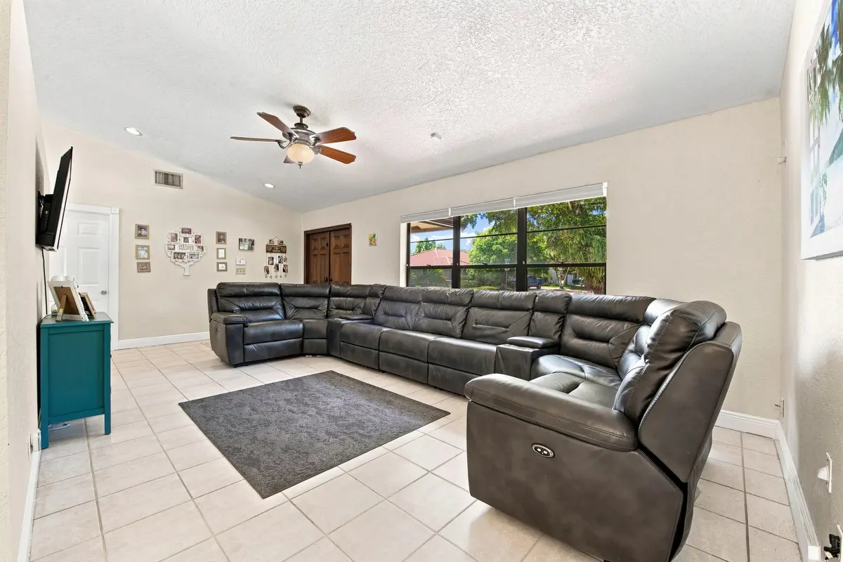 6__dsc7062 at 6013 NW 47th Place, Coral Springs