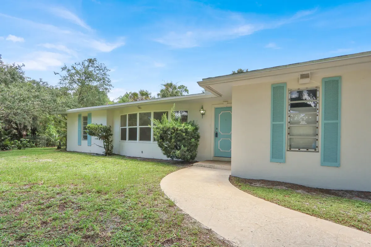 Front Entrance at 6466 Via Townsend, West Palm Beach