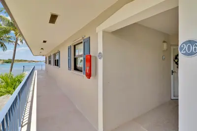 755 Saturn Street I206, Jupiter – Condominium for sale