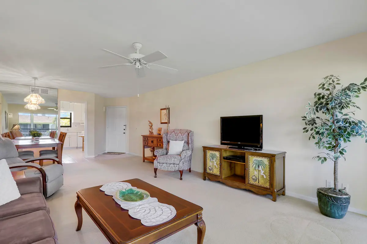 Living at 755 Saturn Street I206, Jupiter